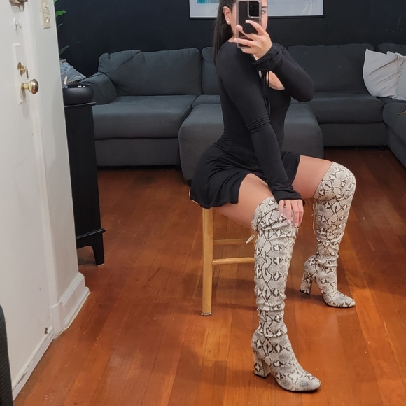 SnakeSkin OTK Boots - Picture 2 of 8